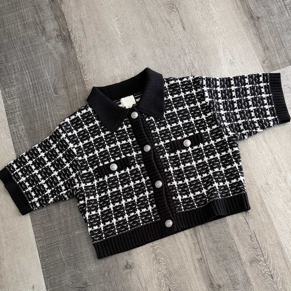 H&M Black and White Checkered Button Down Shirt